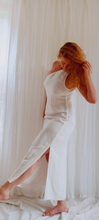 Load image into Gallery viewer, Linen Blend Dress
