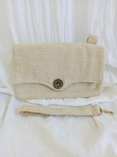 Load image into Gallery viewer, Linen Wristlet
