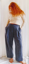 Load image into Gallery viewer, Wool Grey Pants
