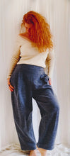 Load image into Gallery viewer, Wool Grey Pants
