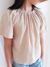 Load image into Gallery viewer, Cotton gauze top (personal closet)
